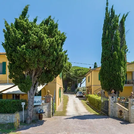 Il Pino - Alloro Agroturismo Cecina (Livorno)