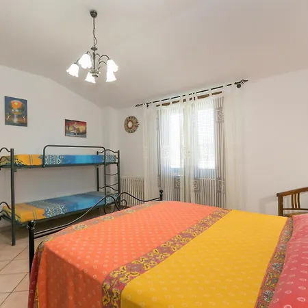 Alloggio per agriturismo Il Pino - Alloro