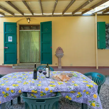 Alloggio per agriturismo Il Pino - Alloro Cecina (Livorno)