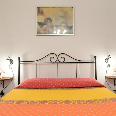 Il Pino - Alloro Alloggio per agriturismo